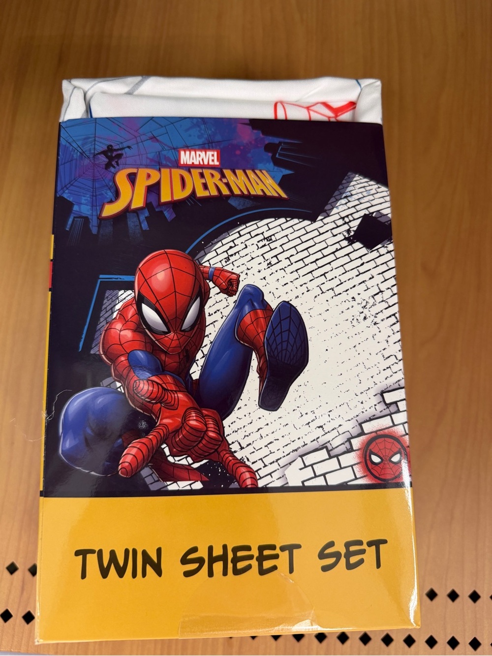New Marvel Spider-Man 3-Piece Twin Sheet Set Microfiber Spider Masks Red Blue